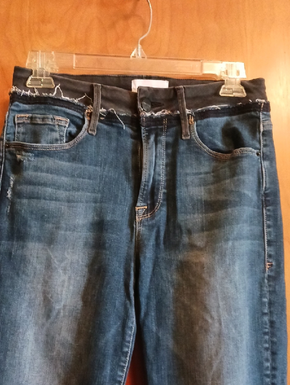 Frame Jeans - Picture 4 of 11